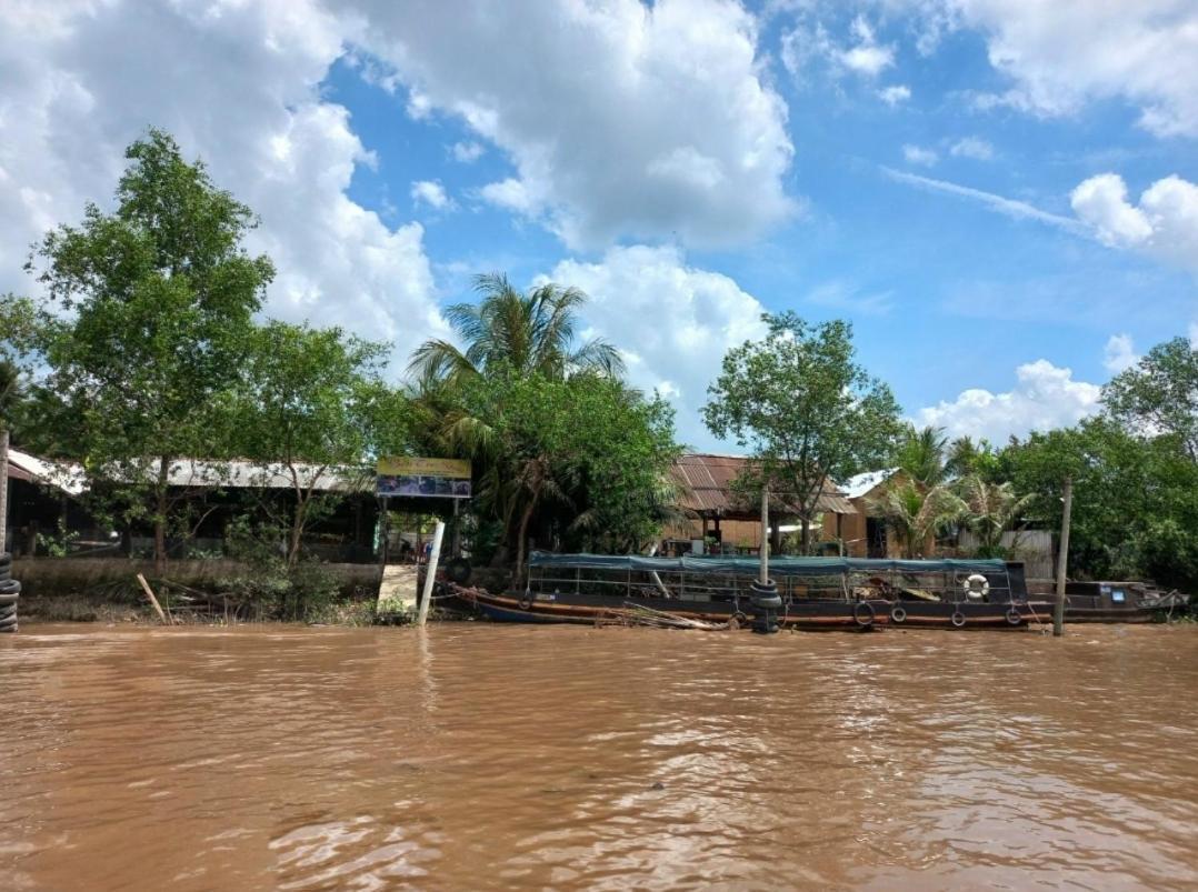 Bentrestay Giong Tu Dien Exterior photo